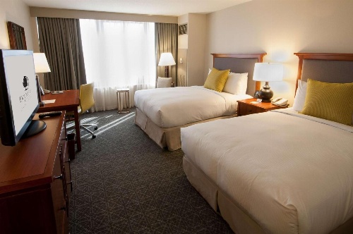 DoubleTree By Hilton Chicago - Oak Brook image 2